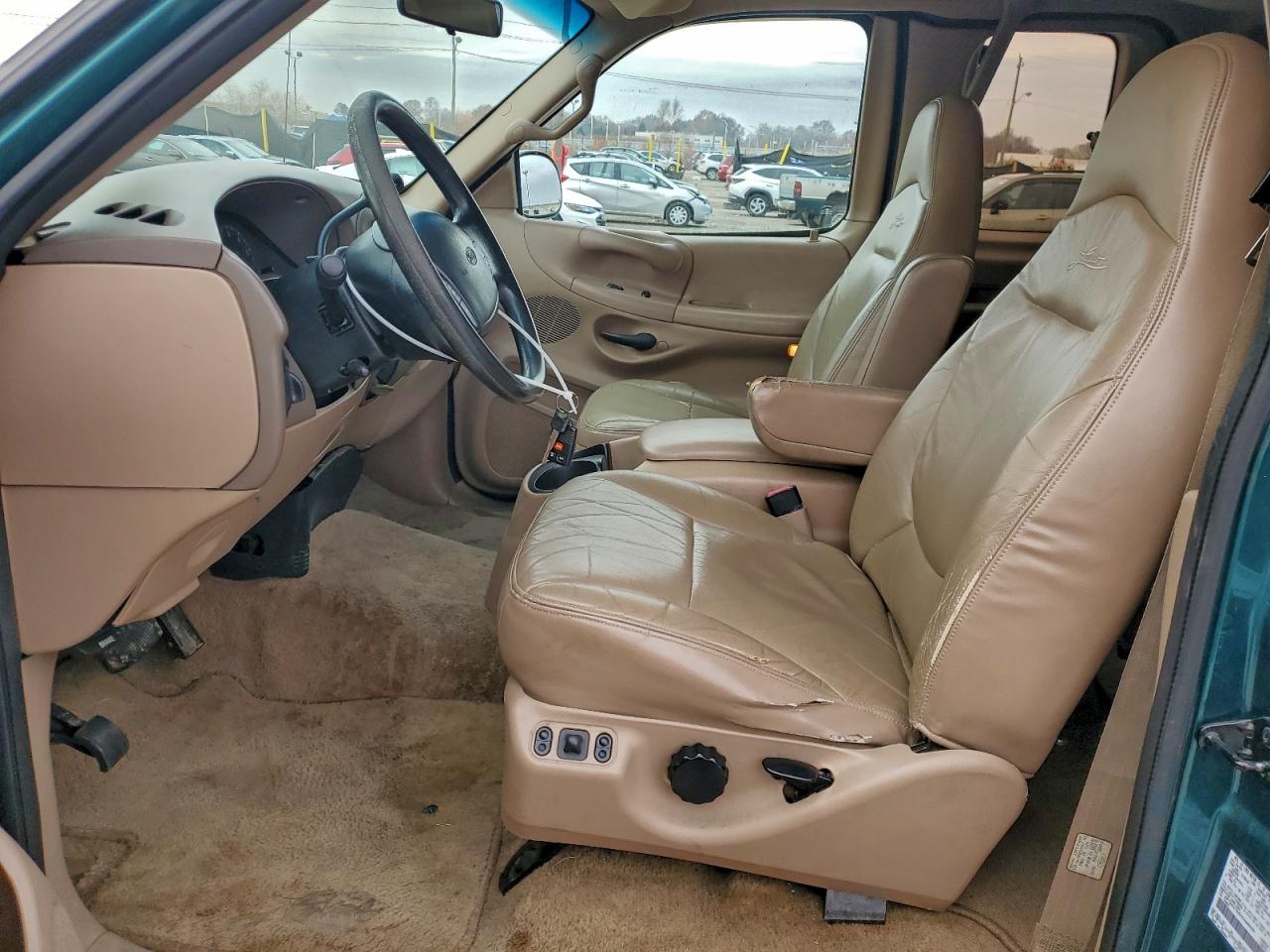 1997 Ford All models VIN 2FTDX1765VCA68839 photo 7