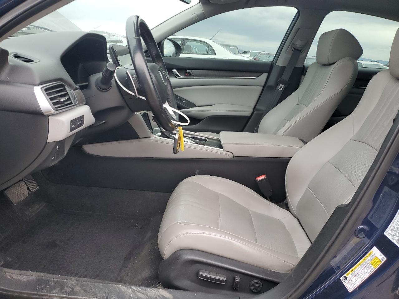 2018 Honda Accord VIN 1HGCV1F95JA146384 photo 7