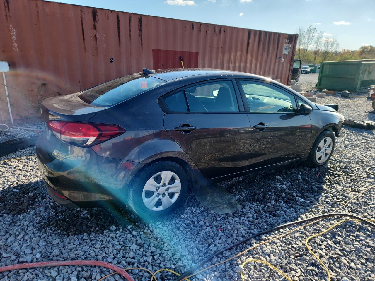 2017 Kia Forte VIN 3KPFK4A76HE044823 photo 3