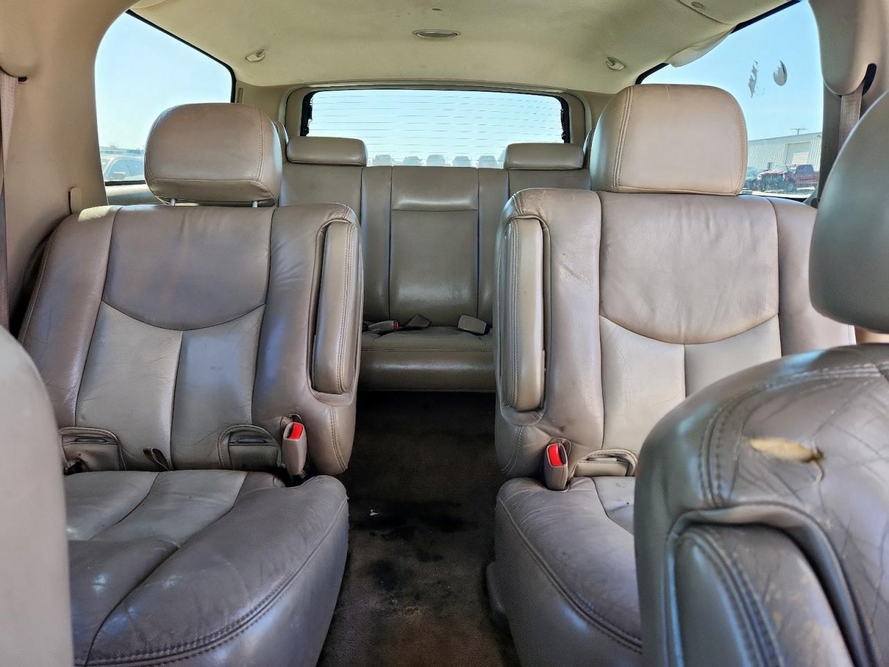 2006 GMC Yukon VIN 1GKFK66U26J120875 photo 10