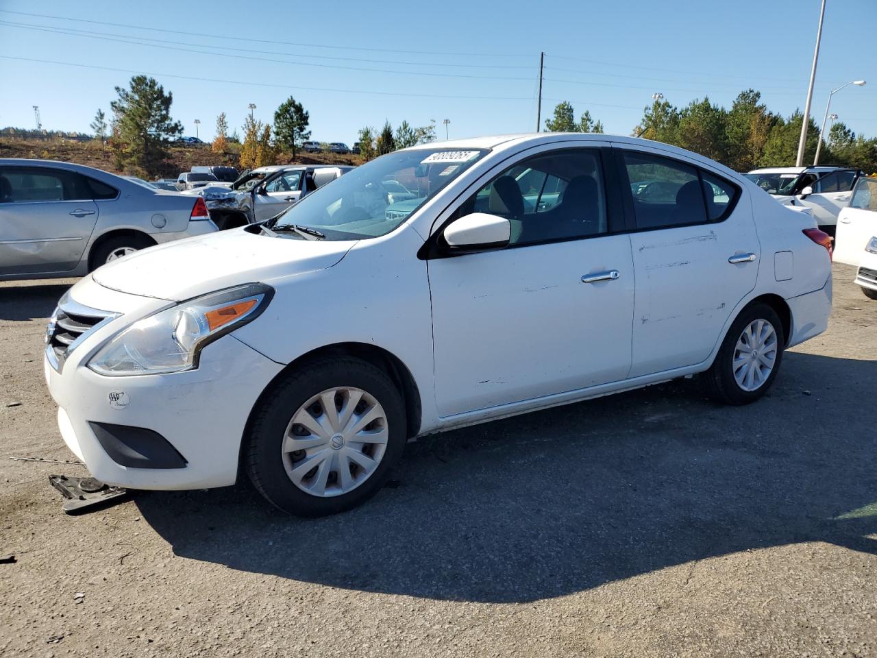 2018 Nissan Versa VIN 3N1CN7AP8JL841803 photo 1