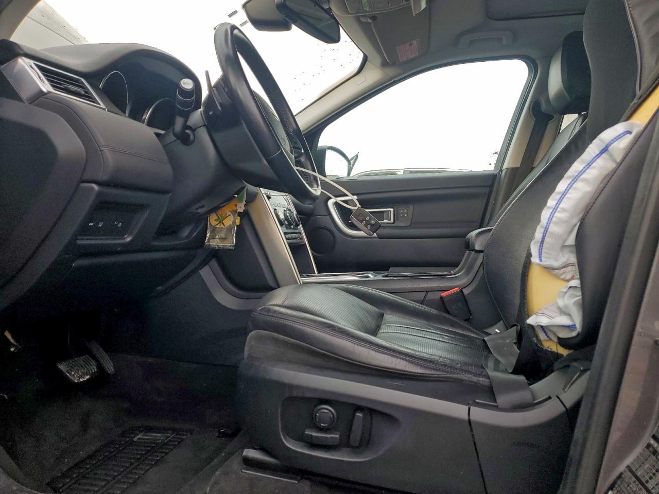 2018 LAND Discovery VIN SALCR2RX8JH758145 photo 7