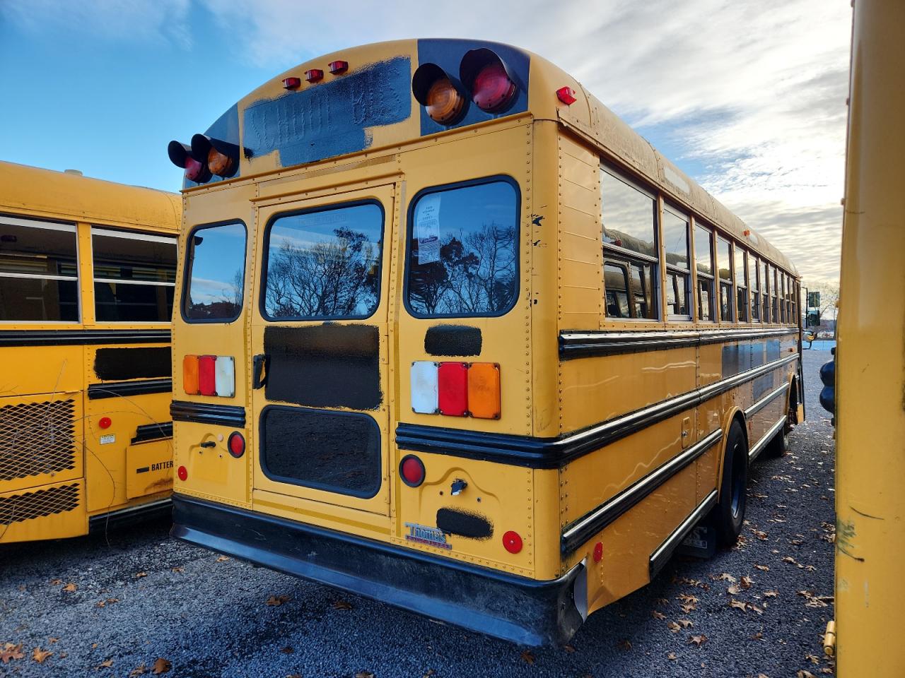 2011 THOMAS Saf-t-line VIN 1T88M4E22B1136103 photo 4