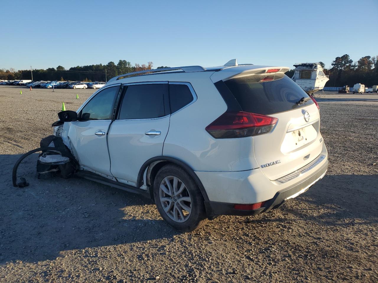 2019 Nissan Rogue VIN 5N1AT2MT8KC798952 photo 2