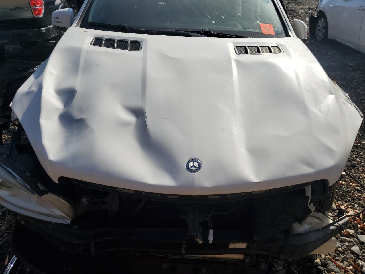 2015 M-class VIN 4JGDA5HB4FA531511 photo 12