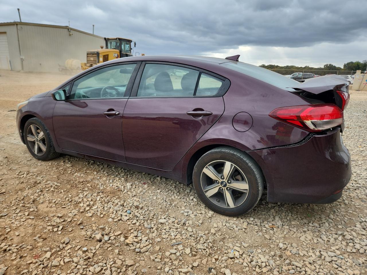 2018 Kia Forte VIN 3KPFL4A76JE198984 photo 2