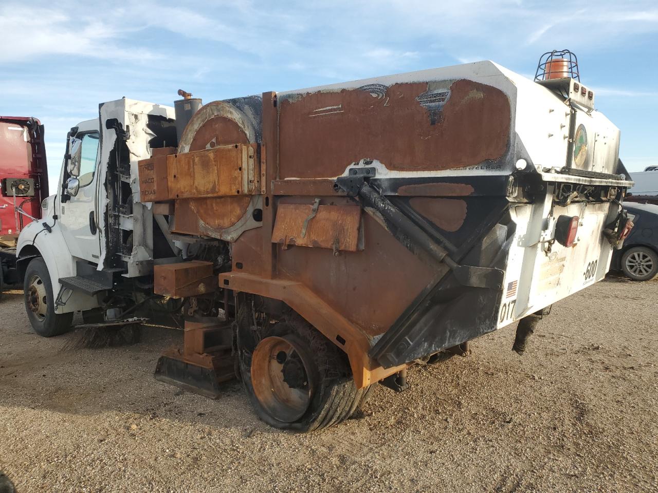 2018 FREIGHTLINER All models VIN 1FVAC4DX8JHJS0341 photo 2
