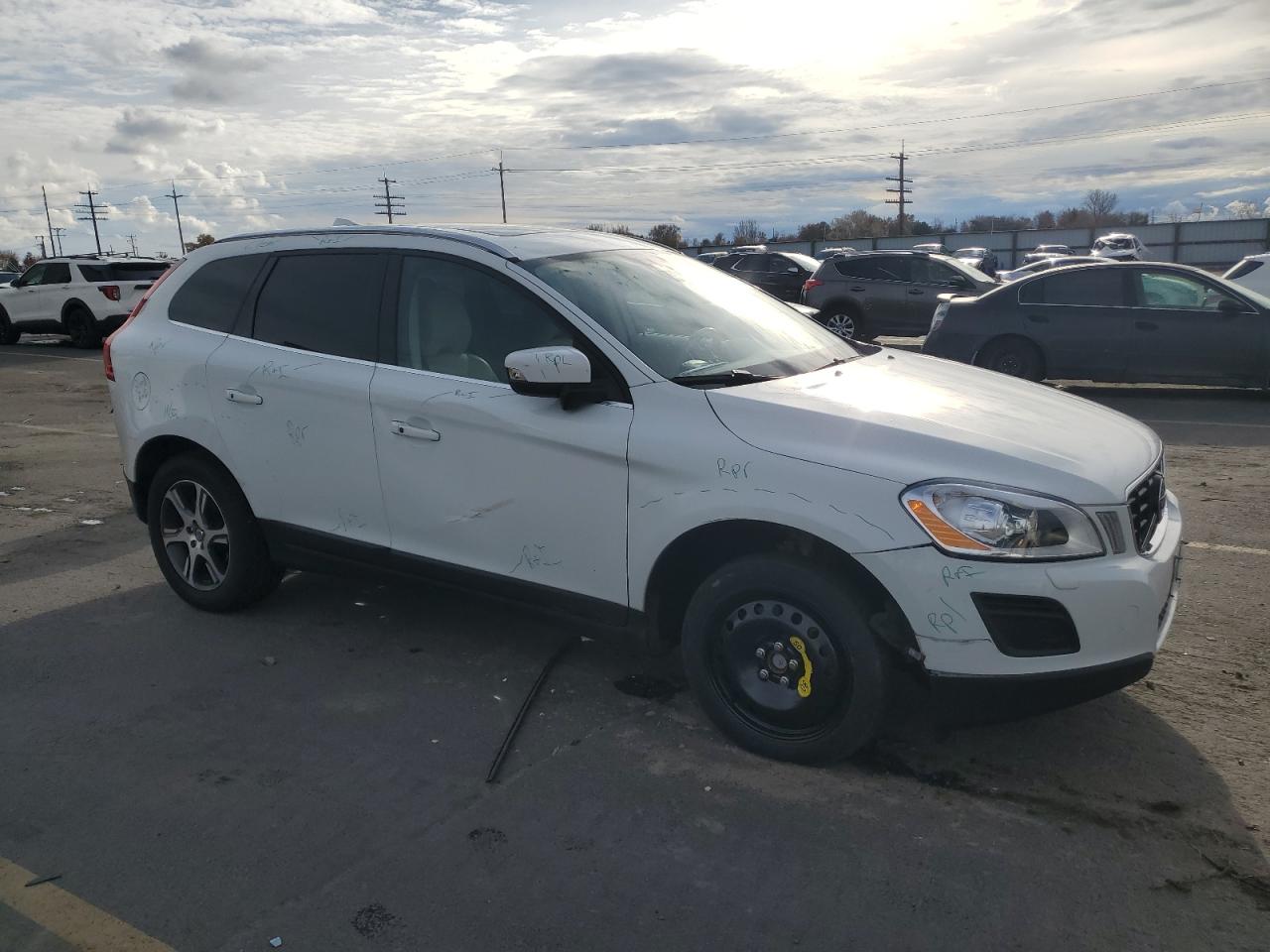 2013 VOLV Xc60 VIN YV4902DZ2D2415940 photo 4