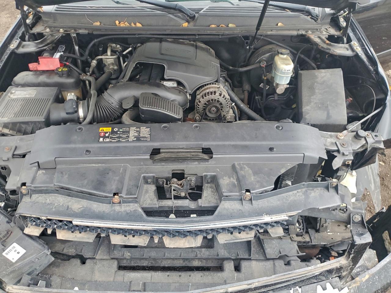 2014 Chevrolet Suburban VIN 1GNSKJE76ER210739 photo 12