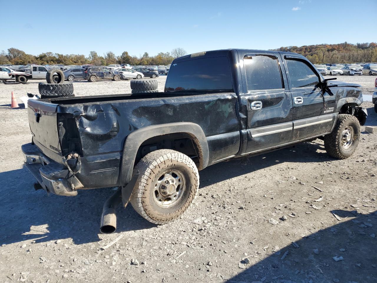 2005 Chevrolet All models VIN 1GCHC23215F950472 photo 3