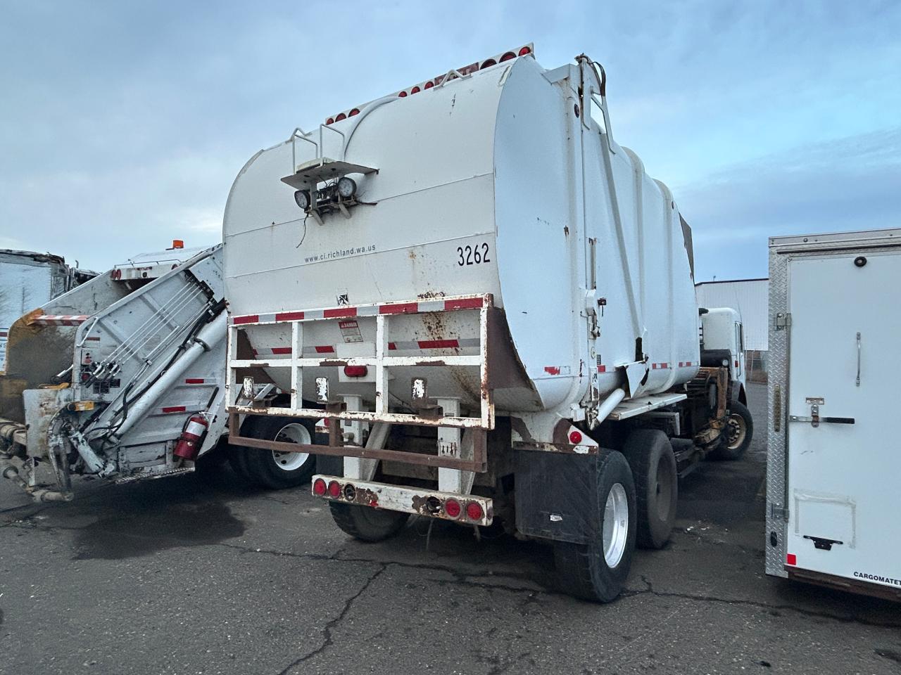 2003 PETERBILT 320 VIN 1NPZLT0X63D713956 photo 4