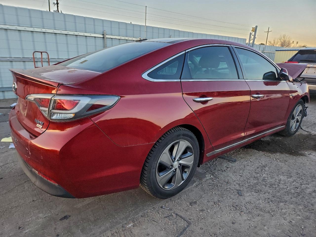 2017 Hyundai Sonata VIN KMHE34L3XHA070956 photo 3