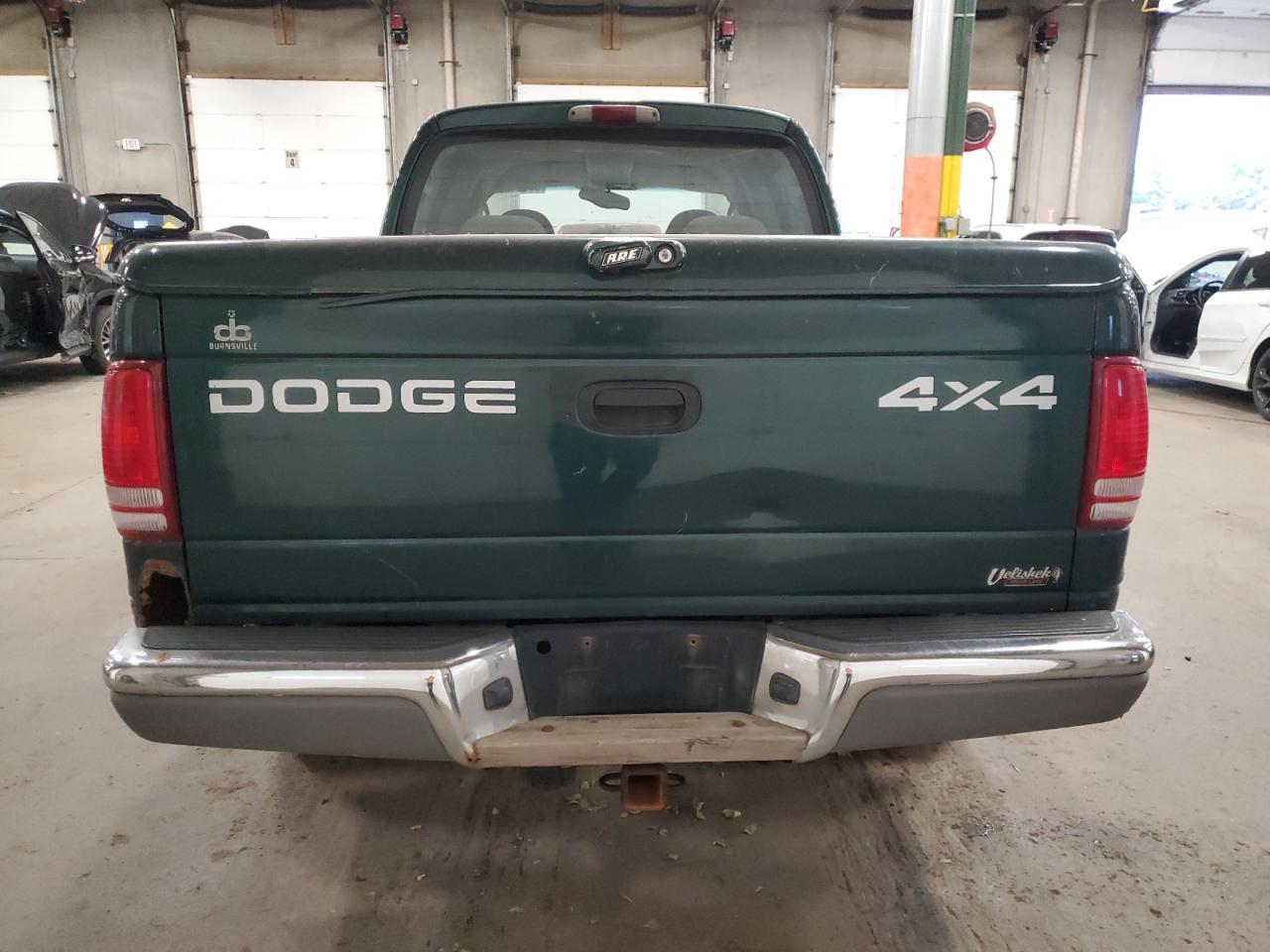 2002 Dodge Dakota VIN 1B7HG48N52S661939 photo 6