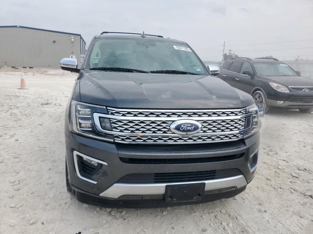 2018 Ford Expedition VIN 1FMJU1LT0JEA56167 photo 5