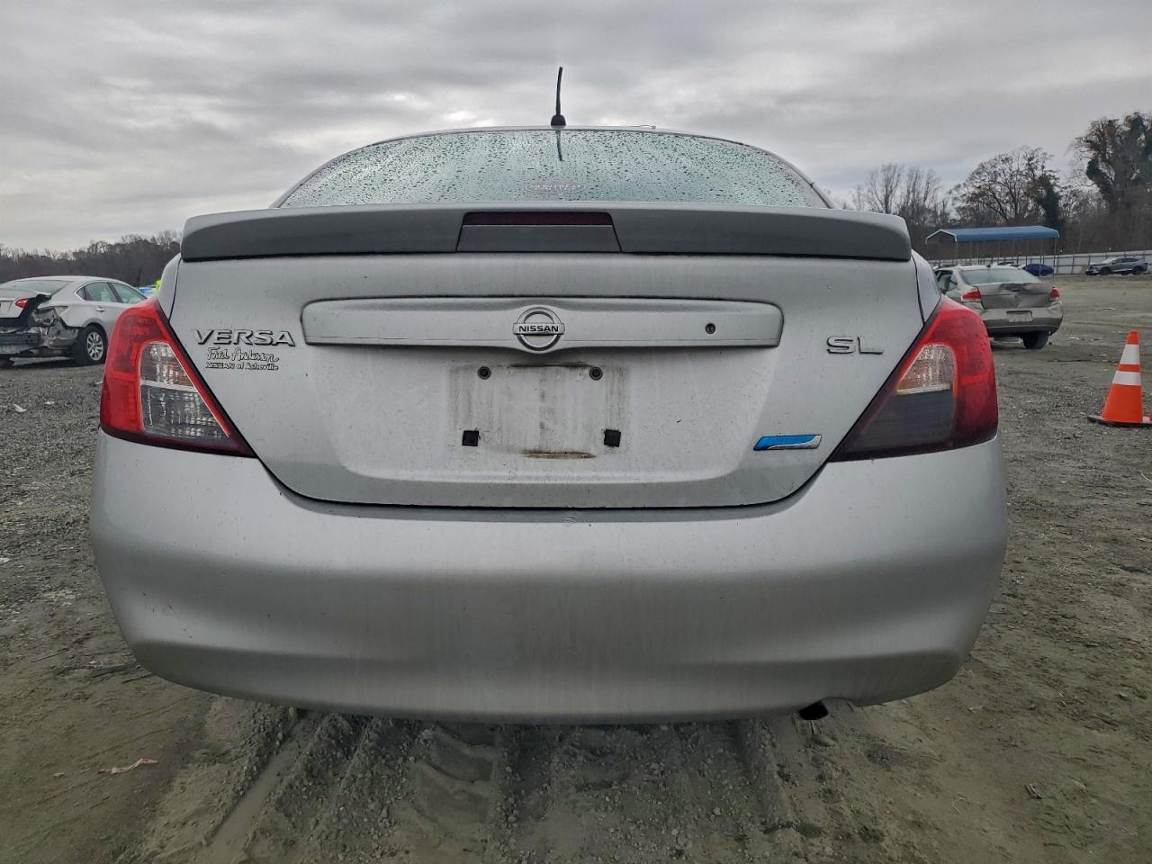 2013 Nissan Versa VIN 3N1CN7AP7DL892388 photo 6