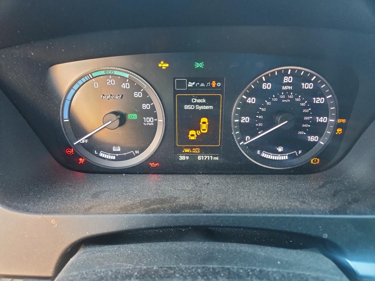2017 Hyundai Sonata VIN KMHE34L3XHA070956 photo 9