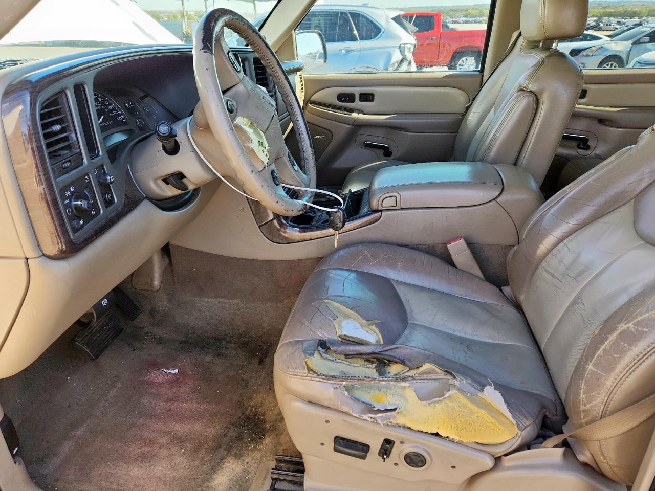 2006 GMC Yukon VIN 1GKFK66U26J120875 photo 7