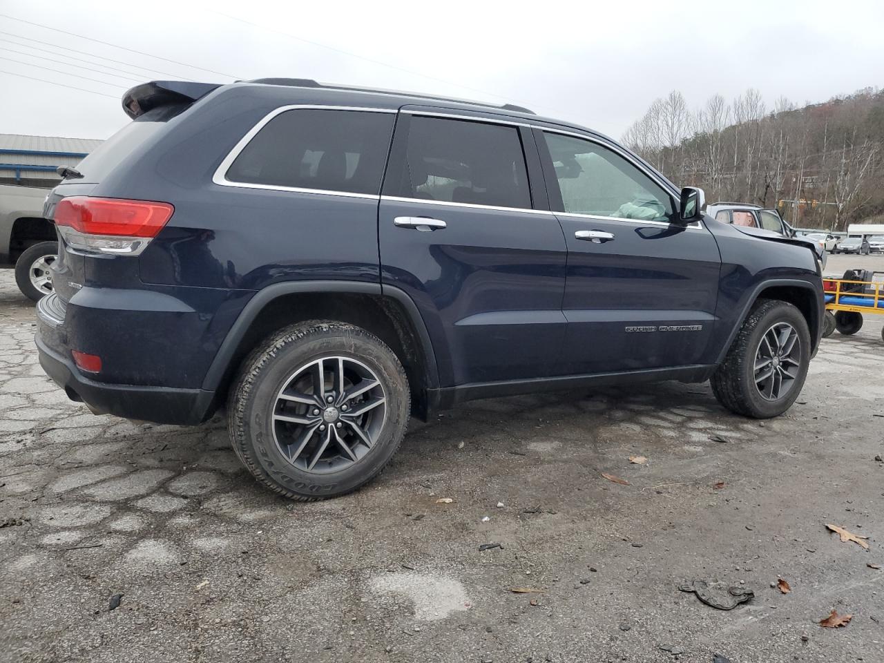 2018 Jeep Grand cher VIN 1C4RJFBG0JC142530 photo 3