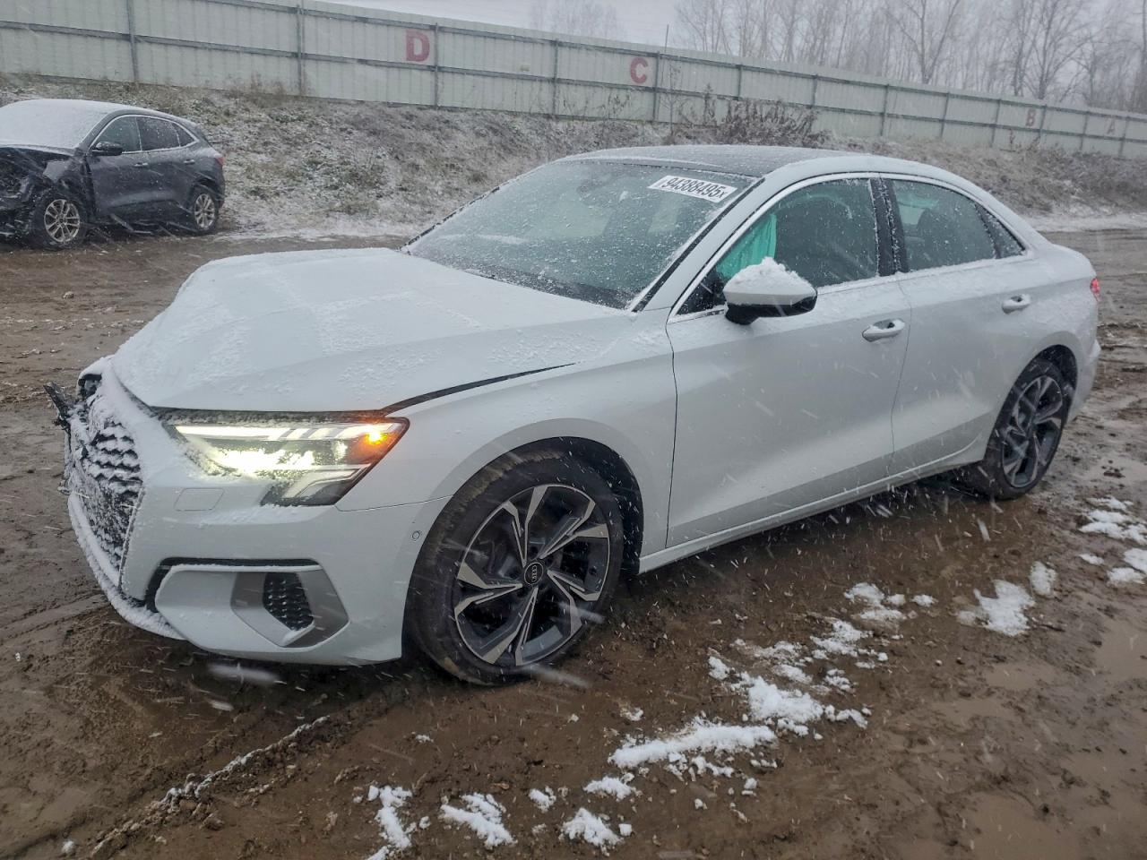 2022 Audi A3 VIN WAUHUDGY8NA055711 photo 1