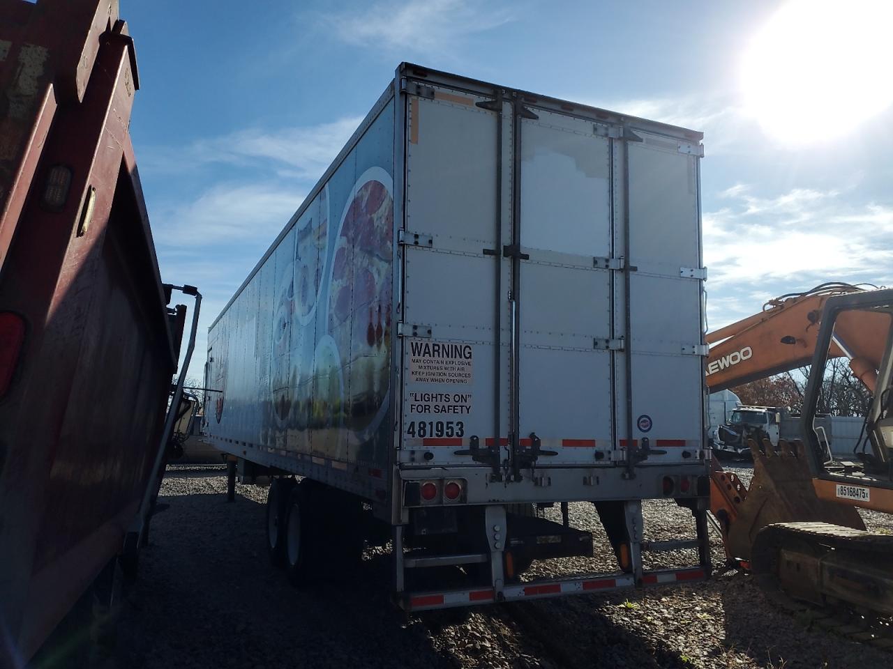 2013 UTILITY Vs2ra VIN 1UYVS2485DU630107 photo 3