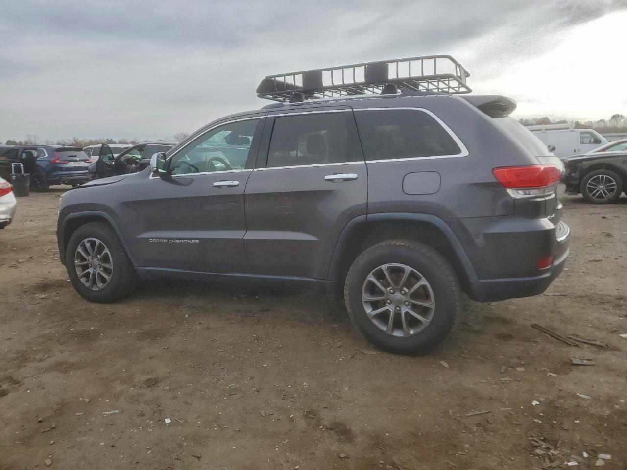 2015 Jeep Grand cher VIN 1C4RJFBG8FC156926 photo 2