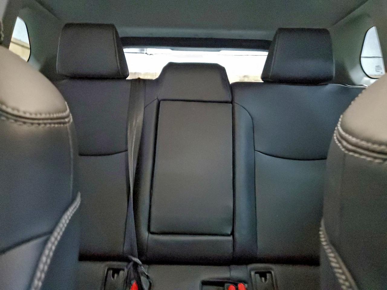 2025 Toyota Corolla cross VIN 7MUDAABG7SV126506 photo 10