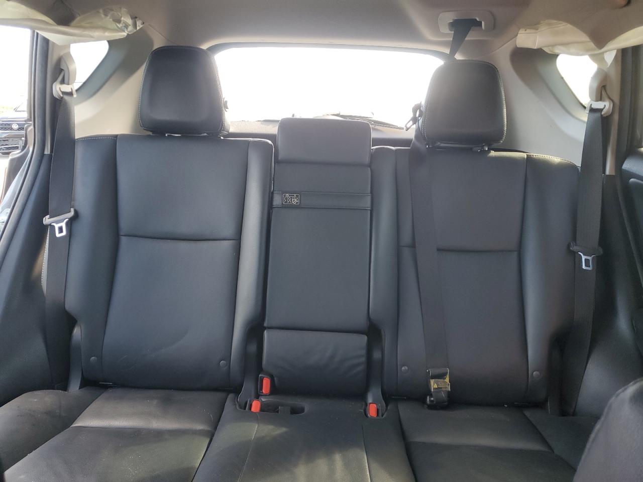 2017 Toyota Rav4 VIN JTMDJREVXHD147907 photo 10