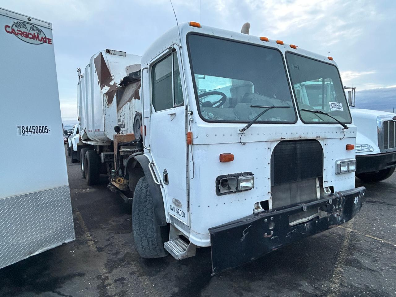 2003 PETERBILT 320 VIN 1NPZLT0X63D713956 photo 1