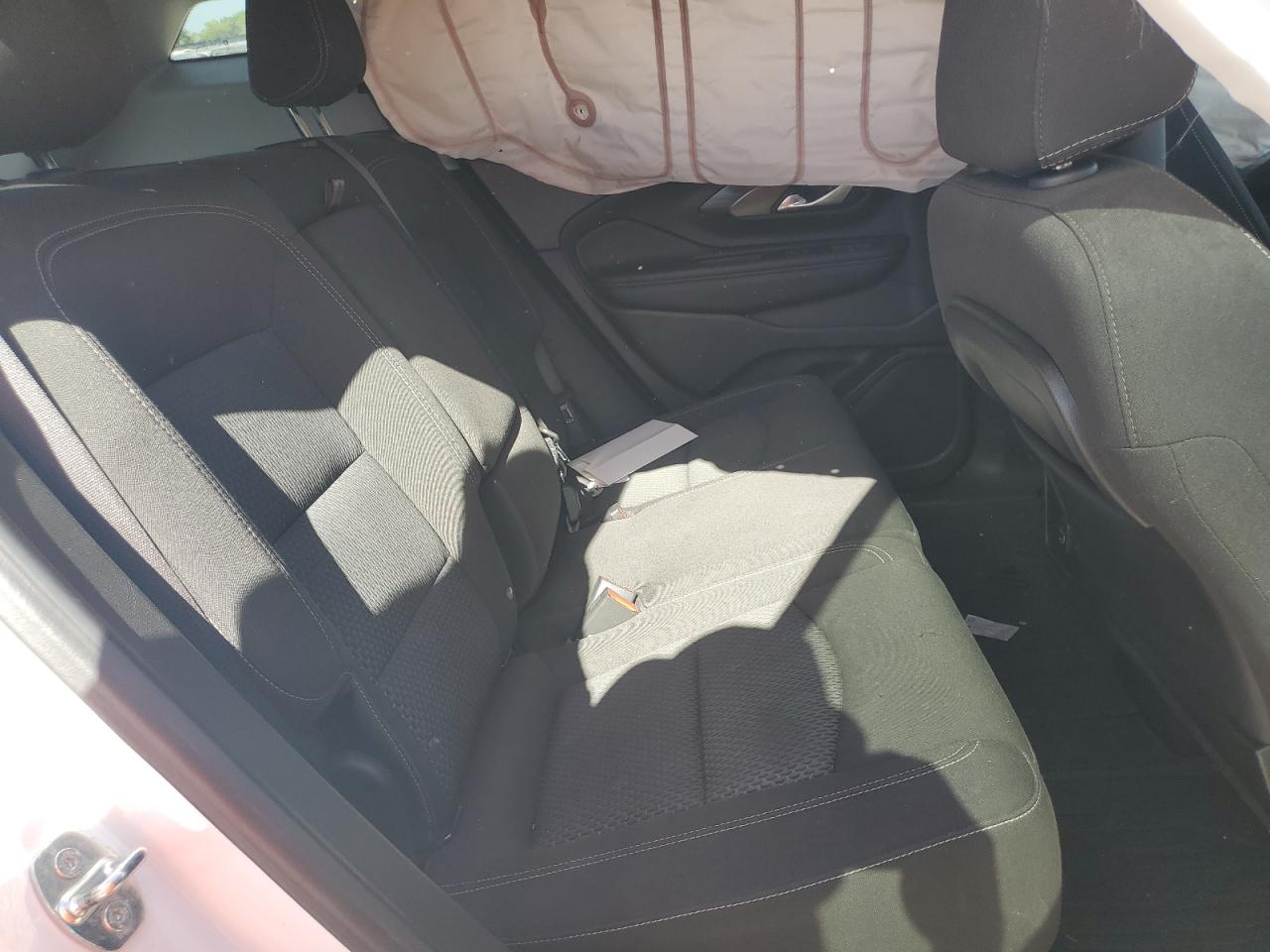 2022 GMC Terrain VIN 3GKALMEV0NL252451 photo 11