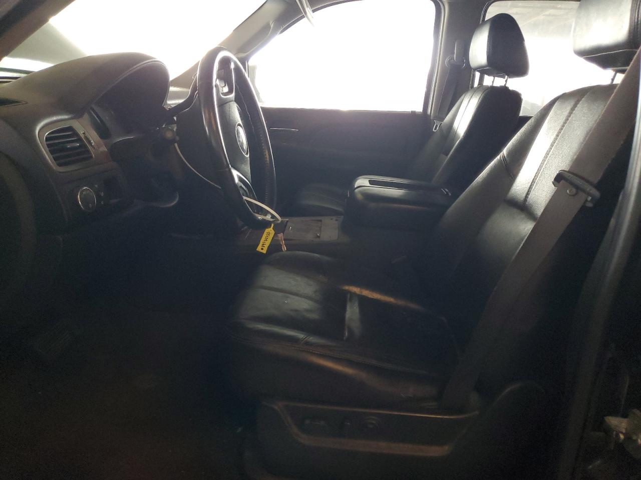 2007 Chevrolet Suburban VIN 3GNFC16067G214518 photo 7