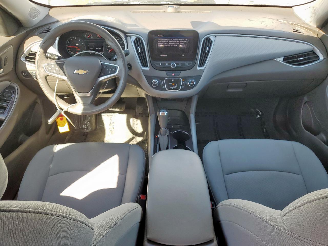 2019 Chev Malibu VIN 1G1ZC5ST2KF186264 photo 8