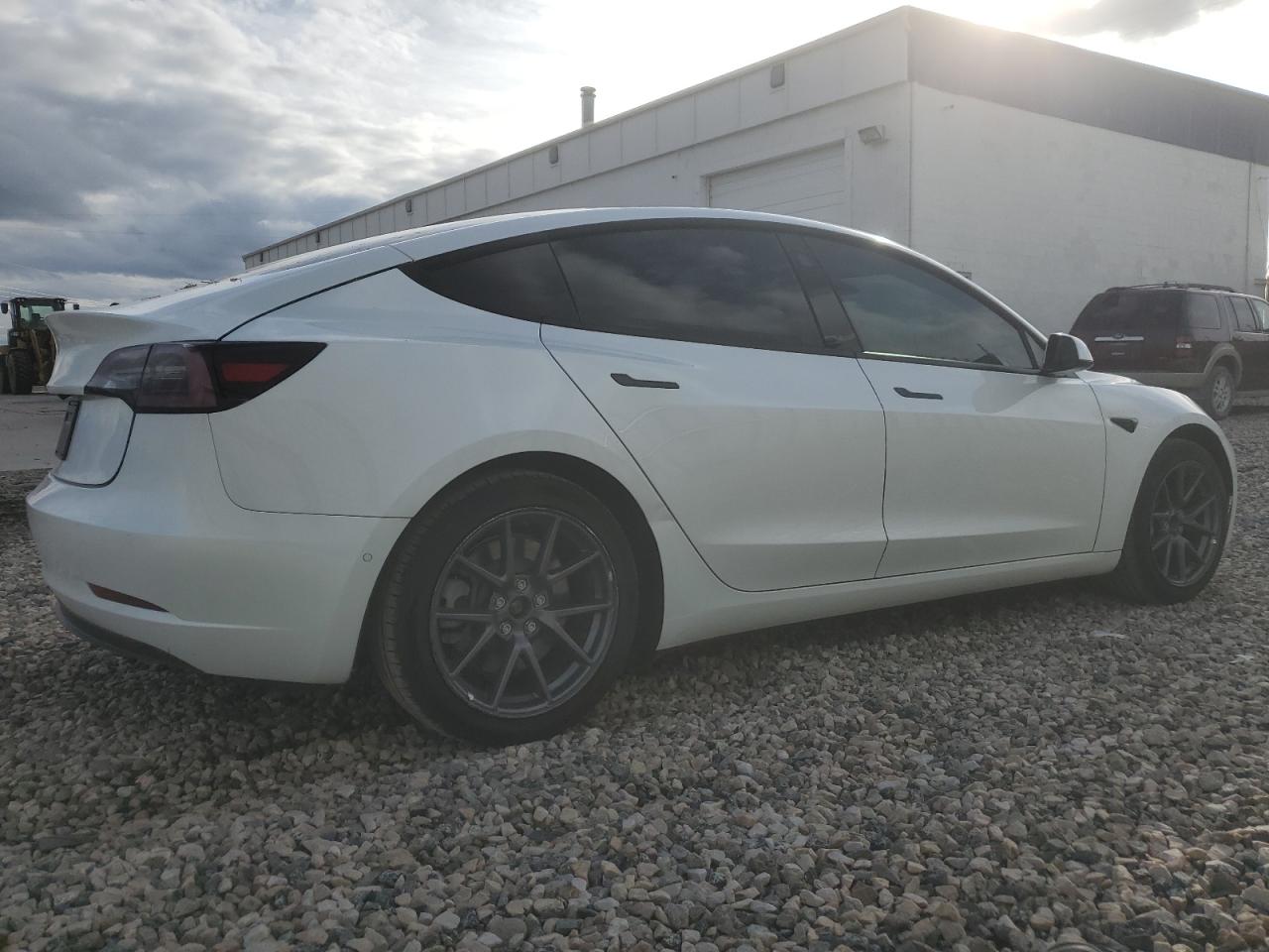 2021 Tesla Model 3 VIN 5YJ3E1EA6MF939473 photo 3