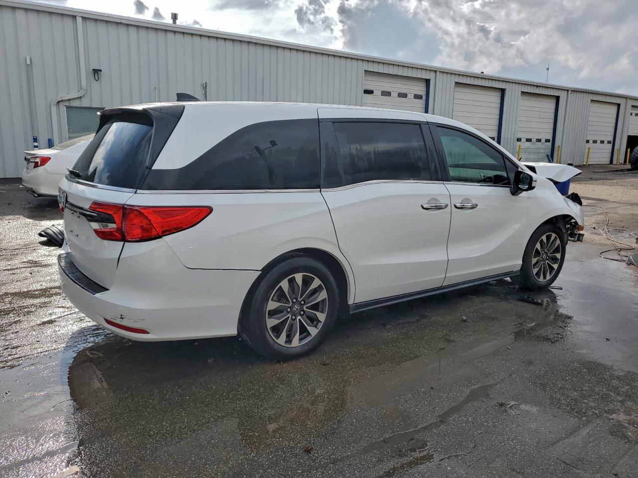 2022 Honda All models VIN 5FNRL6H74NB036205 photo 3