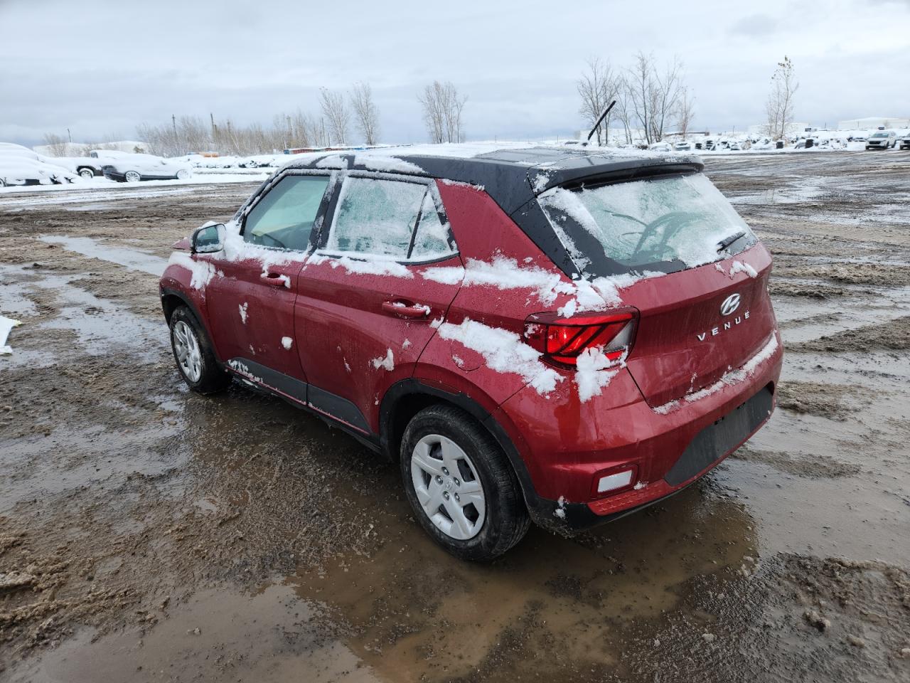 2025 Hyundai Venue VIN KMHRB8A33SU378426 photo 2