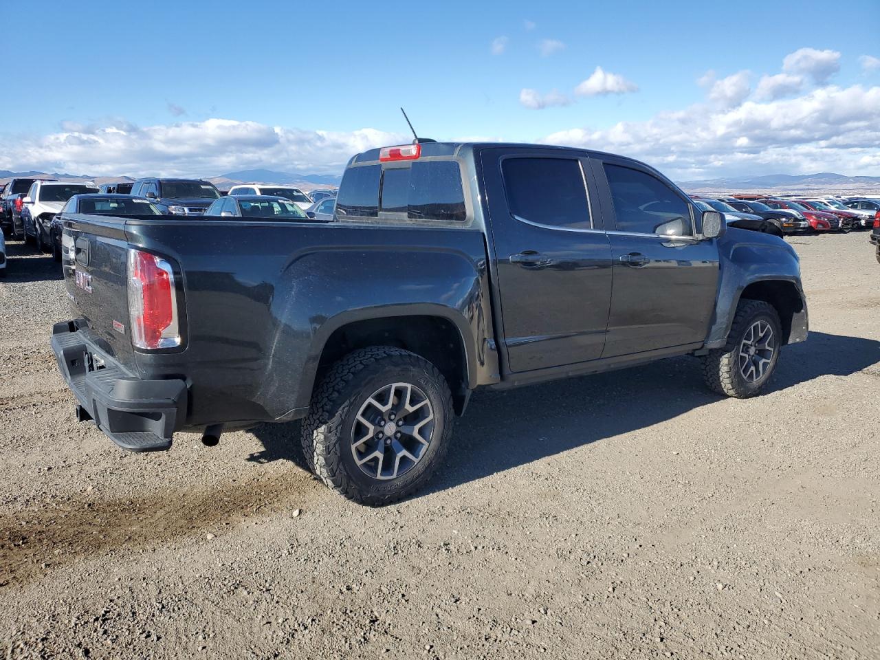 2018 GMC Canyon VIN 1GTG6CEN4J1201608 photo 3