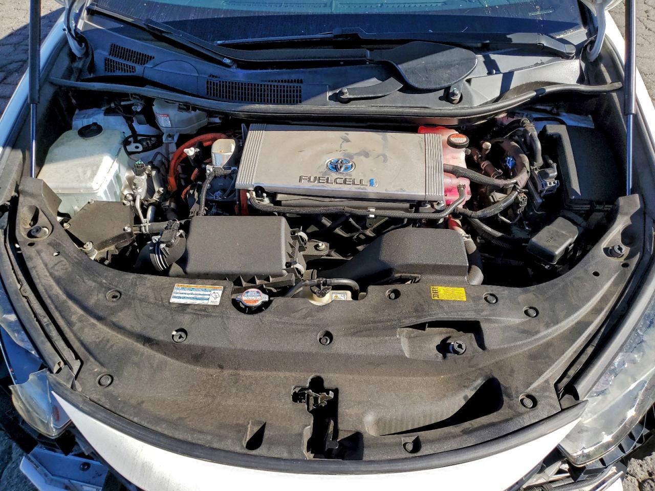 2018 Toyota Mirai VIN JTDBVRBD5JA005043 photo 11