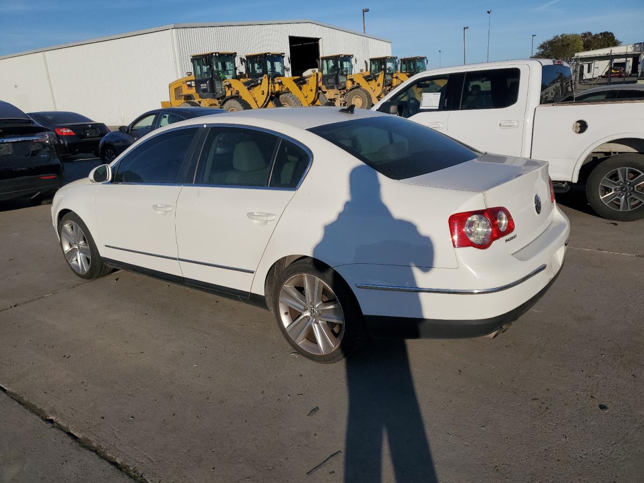 2010 Volkswagen Passat VIN WVWJM7AN6AP028776 photo 2