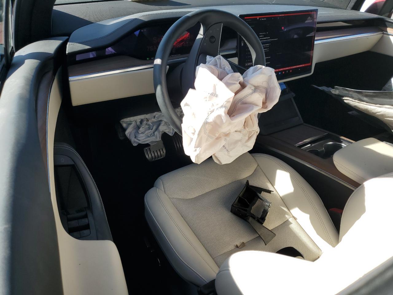 2024 TESLA Model x VIN 7SAXCBE59RF437079 photo 8
