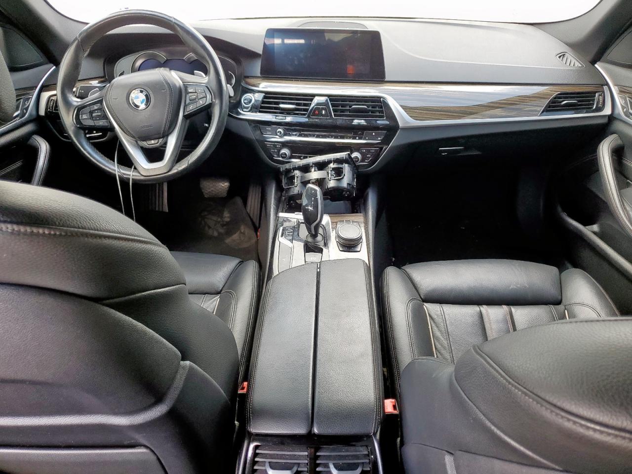 2019 BMW 5 series VIN WBAJA7C55KWW49596 photo 8