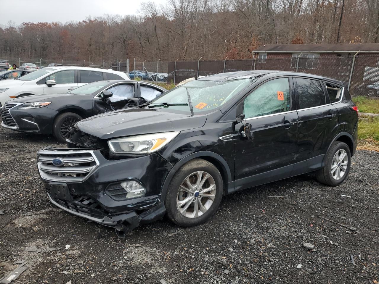 2017 Ford Escape VIN 1FMCU0GD3HUB74512 photo 1