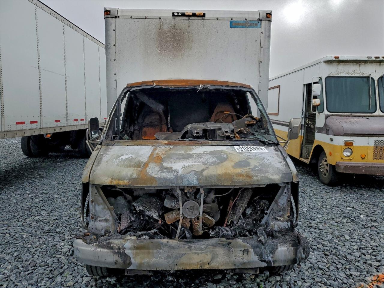 2002 Chevrolet All models VIN 1GBJG31R821107328 photo 5