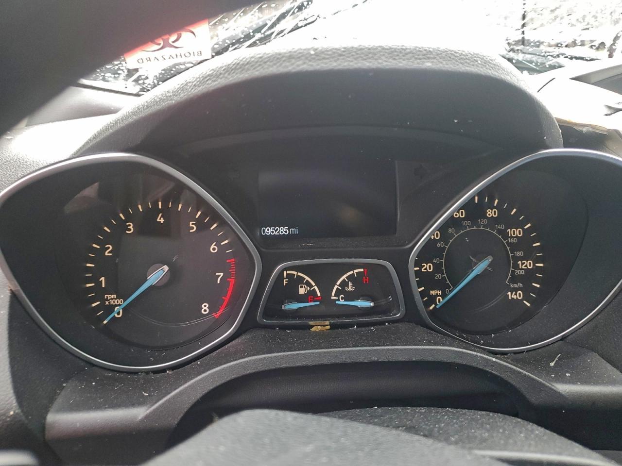 2017 Ford Escape VIN 1FMCU0GD3HUB74512 photo 9