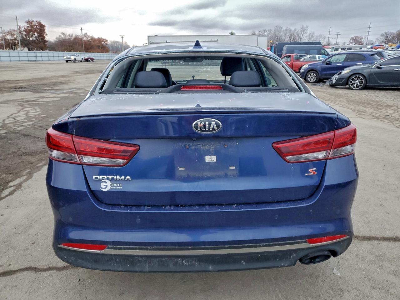 2018 Kia Optima VIN 5XXGT4L39JG224709 photo 6