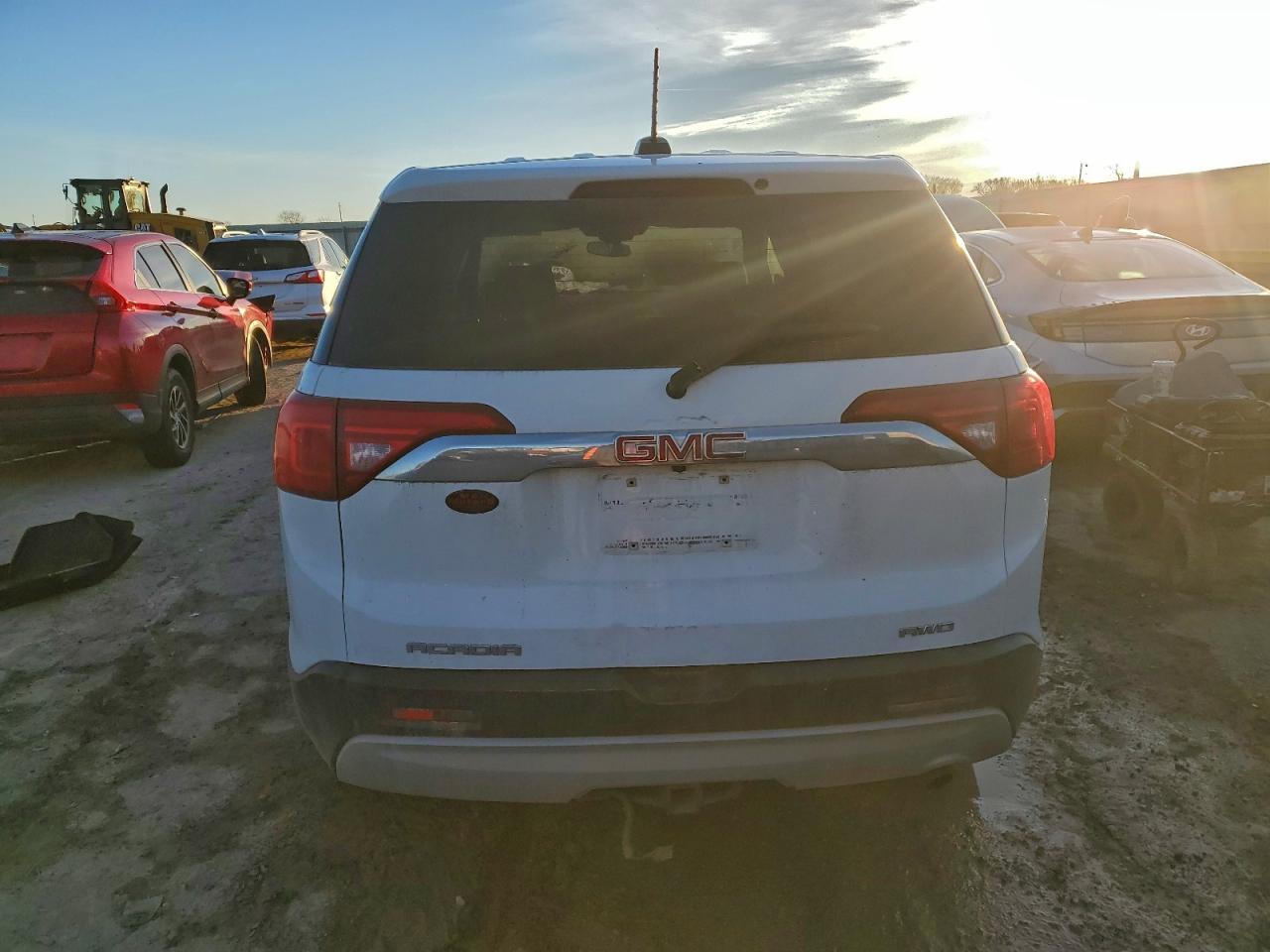 2018 GMC Acadia VIN 1GKKNRLAXJZ108372 photo 6