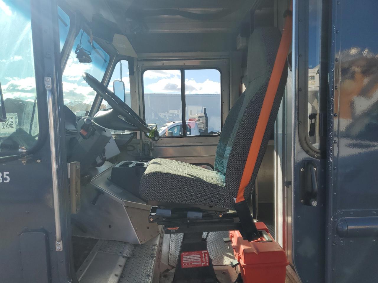 2021 FREIGHTLINER All other VIN 4UZAC2GA9MCMM9554 photo 7