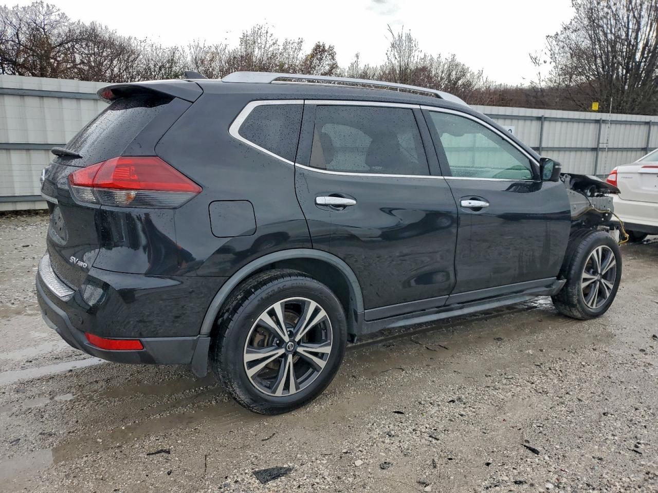 2019 Niss Rogue VIN JN8AT2MV0KW376523 photo 3