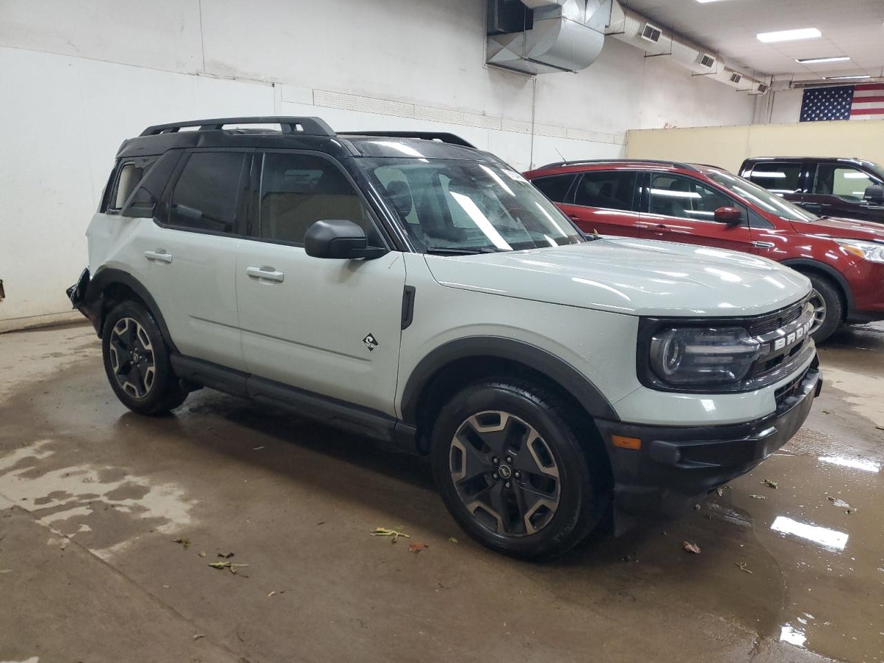 2022 Ford Bronco VIN 3FMCR9C66NRE30108 photo 4