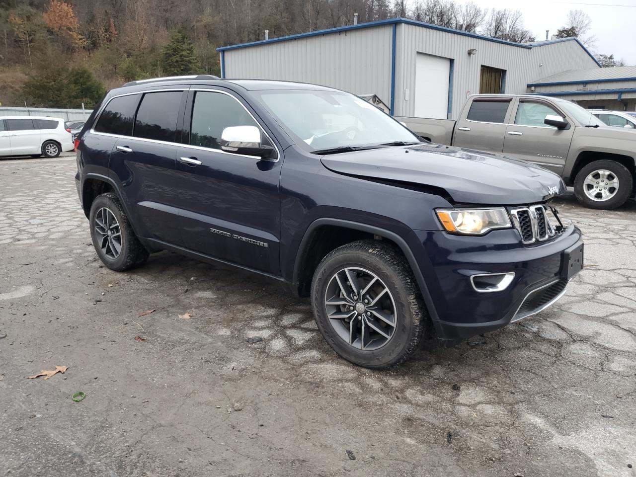 2018 Jeep Grand cher VIN 1C4RJFBG0JC142530 photo 4