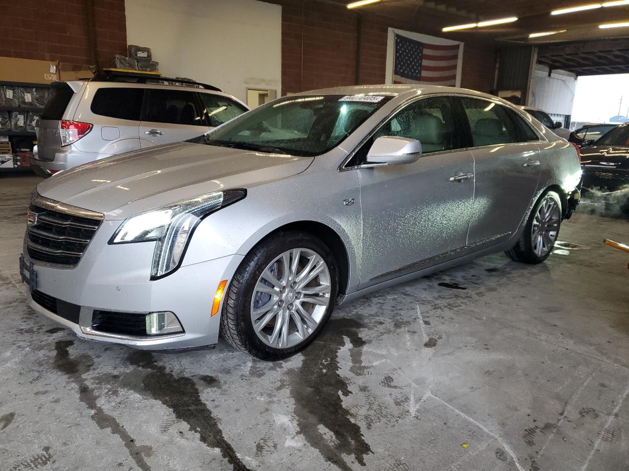 2018 Cadillac Xts VIN 2G61N5S32J9166413 photo 1
