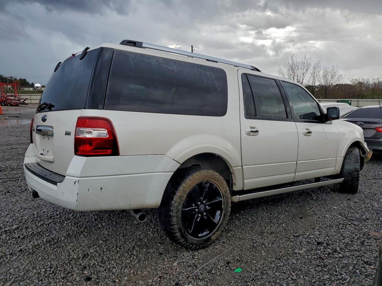 2010 Ford Expedition VIN 1FMJK1K54AEA43592 photo 3